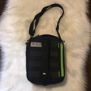 Ultra Lunch Bag- Green & Black- EUC